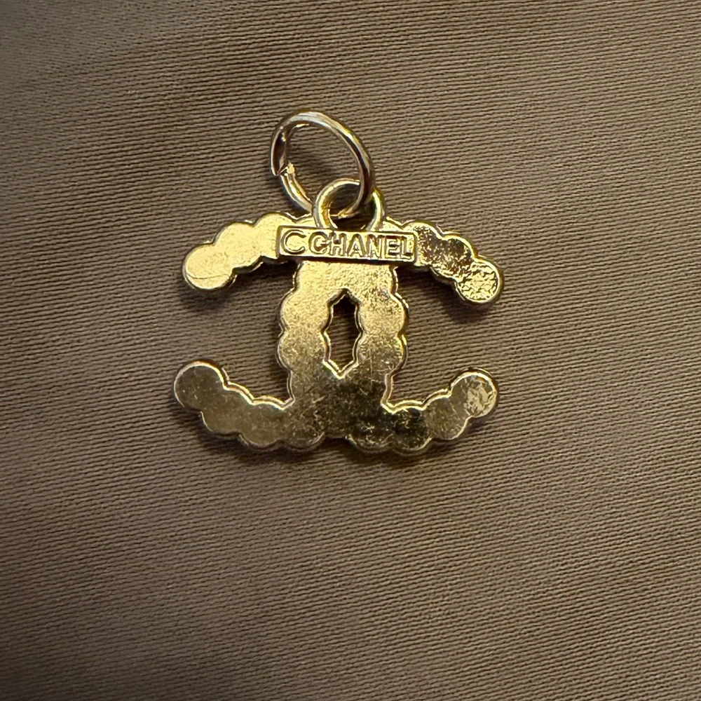 Chanel Zipper Pull - Picture 2 of 2